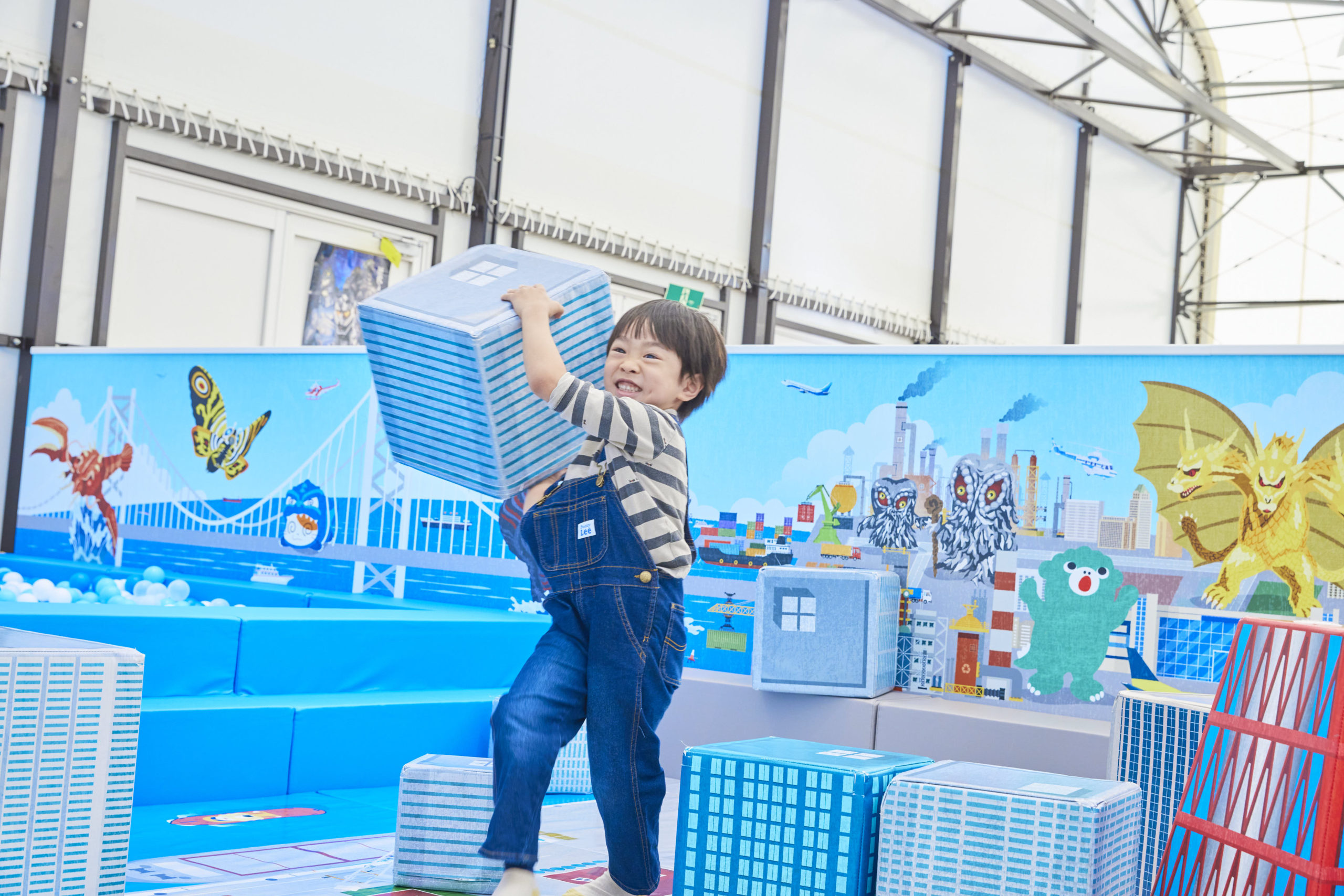 Slime coloring experience is very popular! [Dragon Quest Island